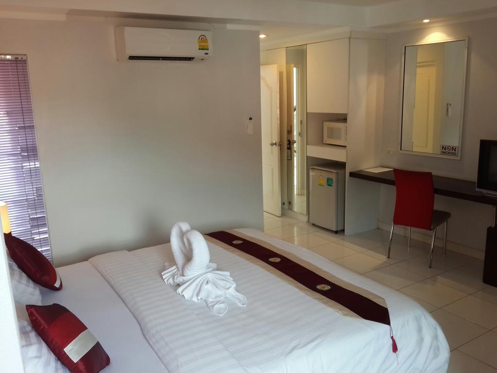 Kata Beach Studio Phuket Εξωτερικό φωτογραφία